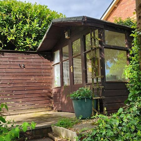 Beautiful House And Elevated Garden In Bridgnorth Villa Екстериор снимка